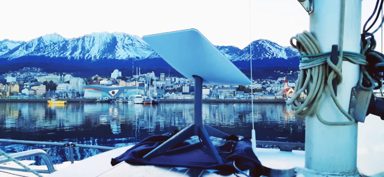 Discover Innovation on the High Seas!</p>
<p>We are proud to introduce the first installation of a satellite internet antenna on a sailboat in Ushuaia Bay. As pioneers in onboard satellite communications, Velero Ksar is at the forefront of safety and communications at sea. We are the first sailboat in Ushuaia, Tierra del Fuego, to have a STARLINK antenna from Elon Musk's SpaceX Argentina.</p>
<p>This state-of-the-art technology allows us to stay connected and secure while navigating the Beagle Channel and exploring the Patagonian waters. With the STARLINK antenna, we enjoy stable and fast connectivity, ensuring a modern and efficient sailing experience.</p>
<p>Join us in this exciting new era of satellite internet navigation, where every journey becomes a connected and secure adventure. Velero Ksar, leading sailing into the future at the End of the World.