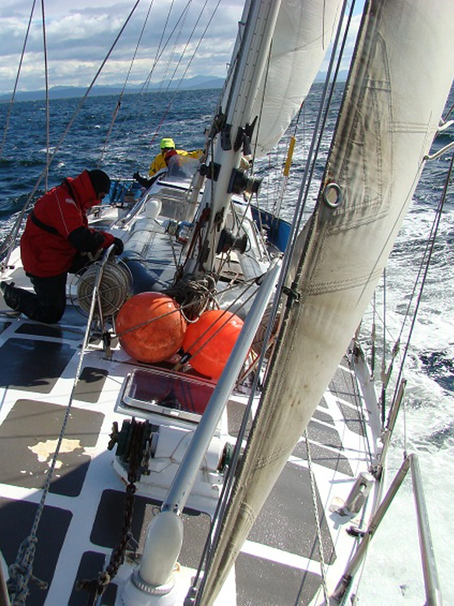 Explore an extensive sailing school experience aboard Velero Ksar in Tierra del Fuego, navigating the iconic Beagle Channel from Ushuaia, Argentina. These comprehensive courses offer hands-on learning opportunities to immerse yourself in the art of sailing under the guidance of our experienced crew. Whether you embark on a short course or a more extended training program, Velero Ksar ensures a unique educational experience that combines theoretical knowledge with practical sailing skills in the breathtaking backdrop of Patagonia.