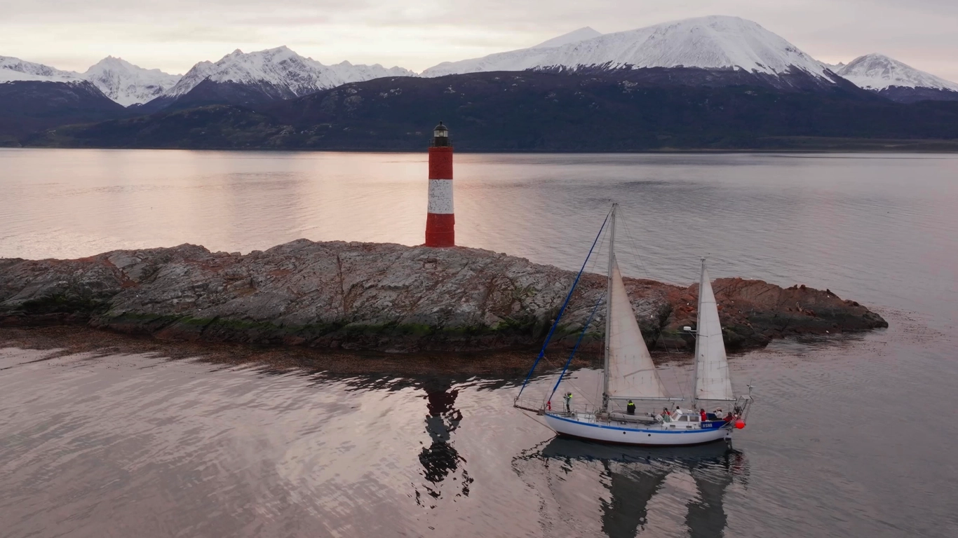 Featured Sailings Aboard the Ksar Sailboat – Ushuaia, Tierra del Fuego</p>
<p>The Ksar Sailboat offers three unique sailing experiences from the city of Ushuaia, designed for different types of travelers — from those seeking a brief immersion in nature to those looking for an extended overnight adventure. All our departures are in small groups, with personalized service on a vessel equipped to provide safety and comfort in southern conditions.</p>
<p>🌊 1. Full Day Sailing</p>
<p>A complete full-day experience to enjoy the Fuegian landscapes, observe marine wildlife, and sail through a naturally stunning environment. During the trip, we visit iconic landmarks, make photo stops, and if weather permits, we anchor to enjoy lunch on board in a sheltered bay. Ideal for travelers seeking to actively and contemplatively explore the region in a single day.</p>
<p>Includes:</p>
<p>Approximate duration: 6 to 8 hours</p>
<p>Departure from Ushuaia in the morning and return in the afternoon</p>
<p>Professional crew</p>
<p>Hot lunch on board</p>
<p>Hot drinks and snacks</p>
<p>Bird and marine mammal watching</p>
<p>Sailing under sail if conditions allow</p>
<p>⛵ 2. Overnight Sailing Experience</p>
<p>This journey invites you to experience a magical night at sea, sleeping aboard the sailboat anchored in a remote and peaceful setting. The experience begins in the afternoon with a relaxed sail and anchoring in a protected bay where guests enjoy dinner and rest surrounded by nature. The following morning, after breakfast, we return to Ushuaia. It’s an ideal option for those seeking a different and intimate experience with direct contact with life on board.</p>
<p>Includes:</p>
<p>Duration: approximately 24 hours (afternoon departure, return the following afternoon)</p>
<p>Hot dinner on board</p>
<p>Breakfast and lunch the next day</p>
<p>Accommodation on the sailboat with bedding included</p>
<p>Sunset and sunrise views from the boat</p>
<p>Complete sailing and anchoring experience</p>
<p>🧭 3. 3-Day Expedition Through Guaraní Passage to Puerto Almanza</p>
<p>A three-day, two-night expedition for those seeking a longer and deeper experience in contact with southern nature. This journey sails through remote landscapes and visits less-traveled areas, with the possibility of short hikes on land, wildlife sightings, and anchoring in solitary spots. The route includes two nights aboard in protected bays, with all services included.</p>
<p>Includes:</p>
<p>Duration: 3 days and 2 nights</p>
<p>Departure and return from Ushuaia</p>
<p>Sailing to Puerto Almanza with intermediate stops</p>
<p>All meals on board: breakfast, lunch, snacks, and dinner</p>
<p>Accommodation on the sailboat with bedding included</p>
<p>Experienced crew</p>
<p>Possibility of short hikes on land, weather permitting</p>
<p>About the Ksar Sailboat</p>
<p>The Ksar is a 40-foot steel sailboat, Joshua model, designed for demanding conditions. It features thermal insulation, diesel heating, a private cabin, full bathroom with hot water shower, equipped kitchen, dining lounge with convertible sofas, navigation desk with modern instruments, library, and storage space. It can comfortably accommodate up to 7 people.</p>
<p>Highlighted Features:</p>
<p>Safe and comfortable sailing</p>
<p>Modern equipment and constant maintenance</p>
<p>Captains with over 30 years of experience in the region</p>
<p>STARLINK satellite internet available on board</p>
<p>These three experiences are designed to connect with the unique environment of Tierra del Fuego from the sea — in a responsible, calm, and small-group format. Each sailing is adapted to weather conditions, always prioritizing the safety and well-being of our passengers.